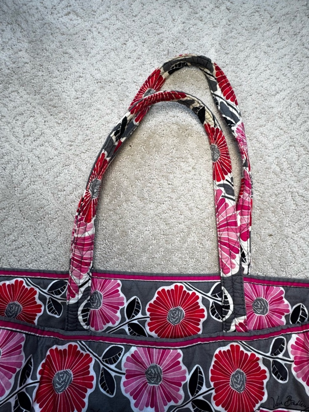 Vera Bradley retired Cherry Blossoms Quilted Overnight Bag - Picture 7 of 7